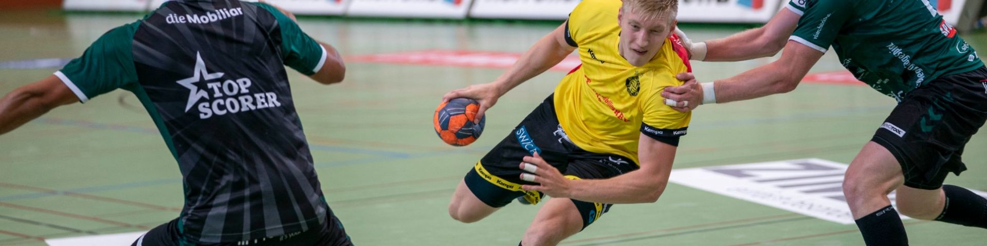Quickline Handball League - Whatsupp 6: im Fokus Beni Geisser, der Besuch von Julian Graf in der Sporthalle Kreuzbleiche und "player of the month" Ariel Pietrasik